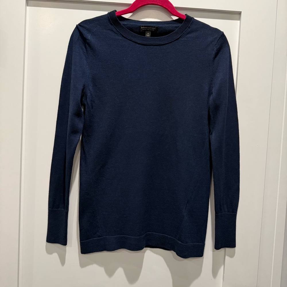 Banana Republic Men's Navy Crewneck Sweater - Slim Texture Knit